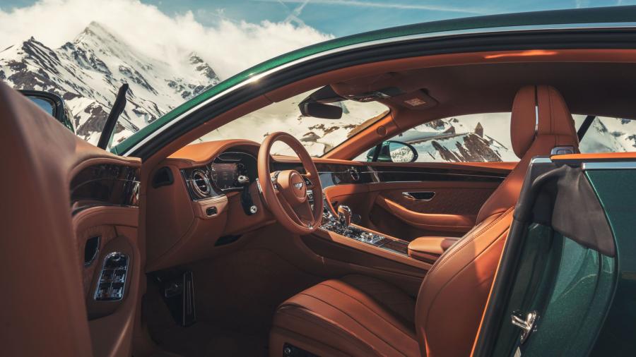 Интерьер Bentley Continental GT 2018 года  (WW) (фото 74 из 90)